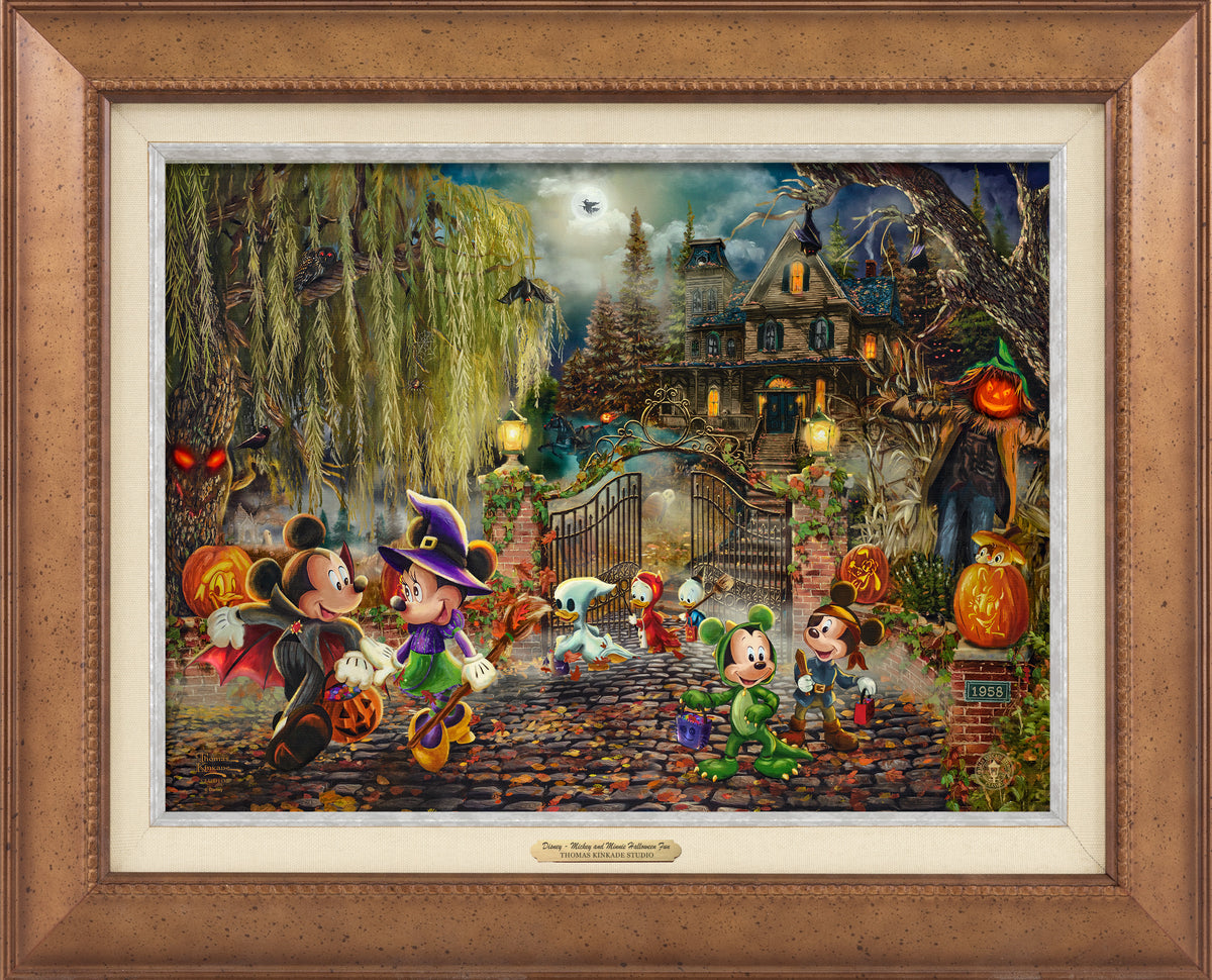 Disney Mickey and Minnie Halloween Fun - Canvas Classics