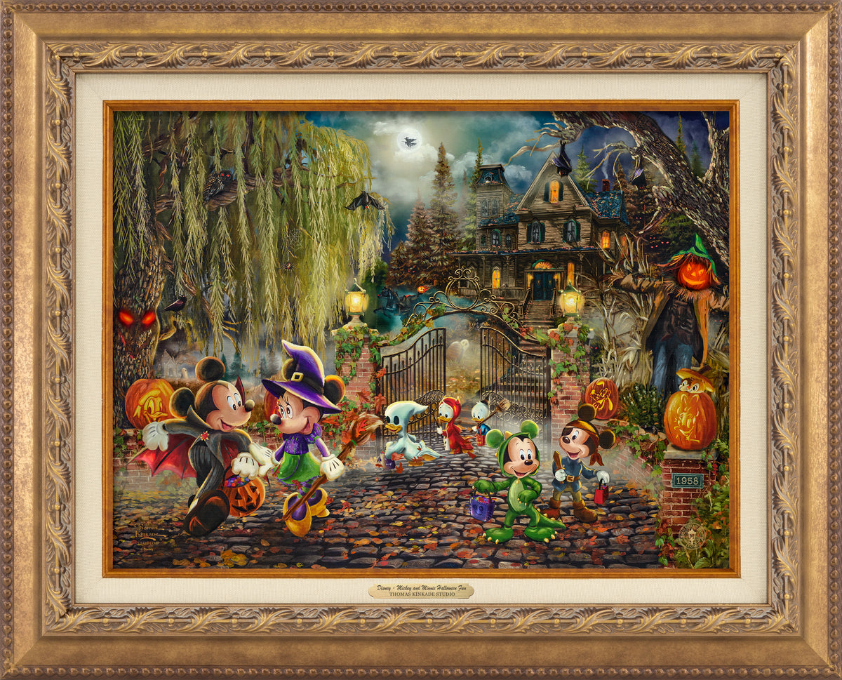 Disney Mickey and Minnie Halloween Fun - Canvas Classics