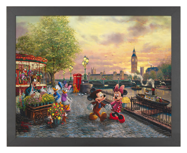 FRA_Disney_MickeyAndMinnieInLo